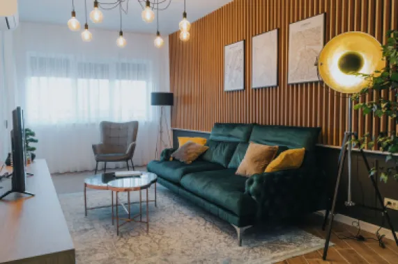 2 camere, ultracentral, Oradea. 185 000 E + TVA. Comision 0