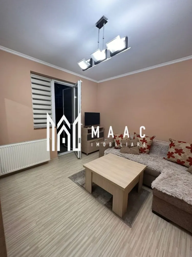 Garsoniera | Decomandata | Etaj 3 | Balcon | Turnisor - MAAC Imobiliare vă propune spre vânzare o garsonieră deosebită, situată în cartierul Turnișor, într-un bloc modern cu regim de înălțime P+4, într-o zonă liniștită și bine conectată la punctele de interes ale orașului Sibiu. Proprietatea are o suprafață utilă de 31,42 mp la care se adaugă un balcon spațios, fiind decomandată și compartimentată eficient pentru confortul zilnic. Detalii și compartimentare: Garsonieră decomandată; Bucătărie separată, complet funcțională; Baie modernă cu finisaje de calitate; Balcon generos, ideal pentru relaxare; Etaj 3 într-un bloc finalizat, cu vecinătăți liniștite. Avantaje: Se predă complet mobilată, așa cum se vede în fotografii; Locuință finalizată, disponibilă pentru mutare imediată; Construcție nouă, finisaje moderne și lumină naturală din abundență; Ideală atât pentru locuință proprie, cât și pentru investiție (închiriere pe termen lung sau în regim hotelier). Această garsonieră reprezintă o oportunitate excelentă pentru cei care caută un spațiu modern, eficient compartimentat și situat într-o zonă cu acces facil către centrul orașului. Pentru mai multe informații și programarea unei vizionări, contactați echipa MAAC Imobiliare. ID: CP2804818. }}