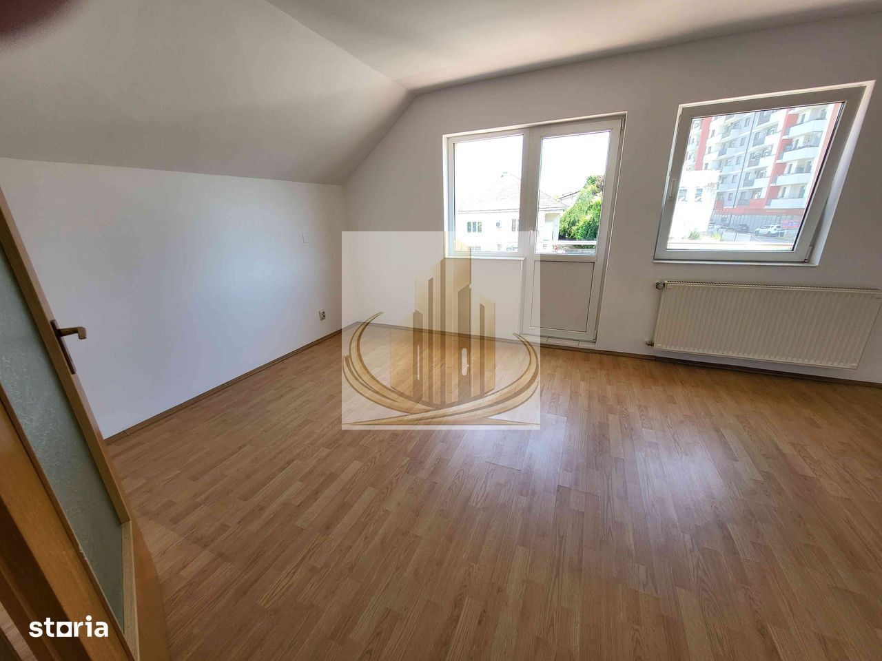Casă spațioasă, versatilă – ideală pentru firmă sau locuință