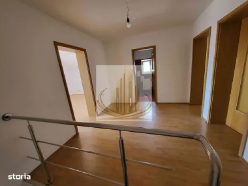 Casă spațioasă, versatilă – ideală pentru firmă sau locuință