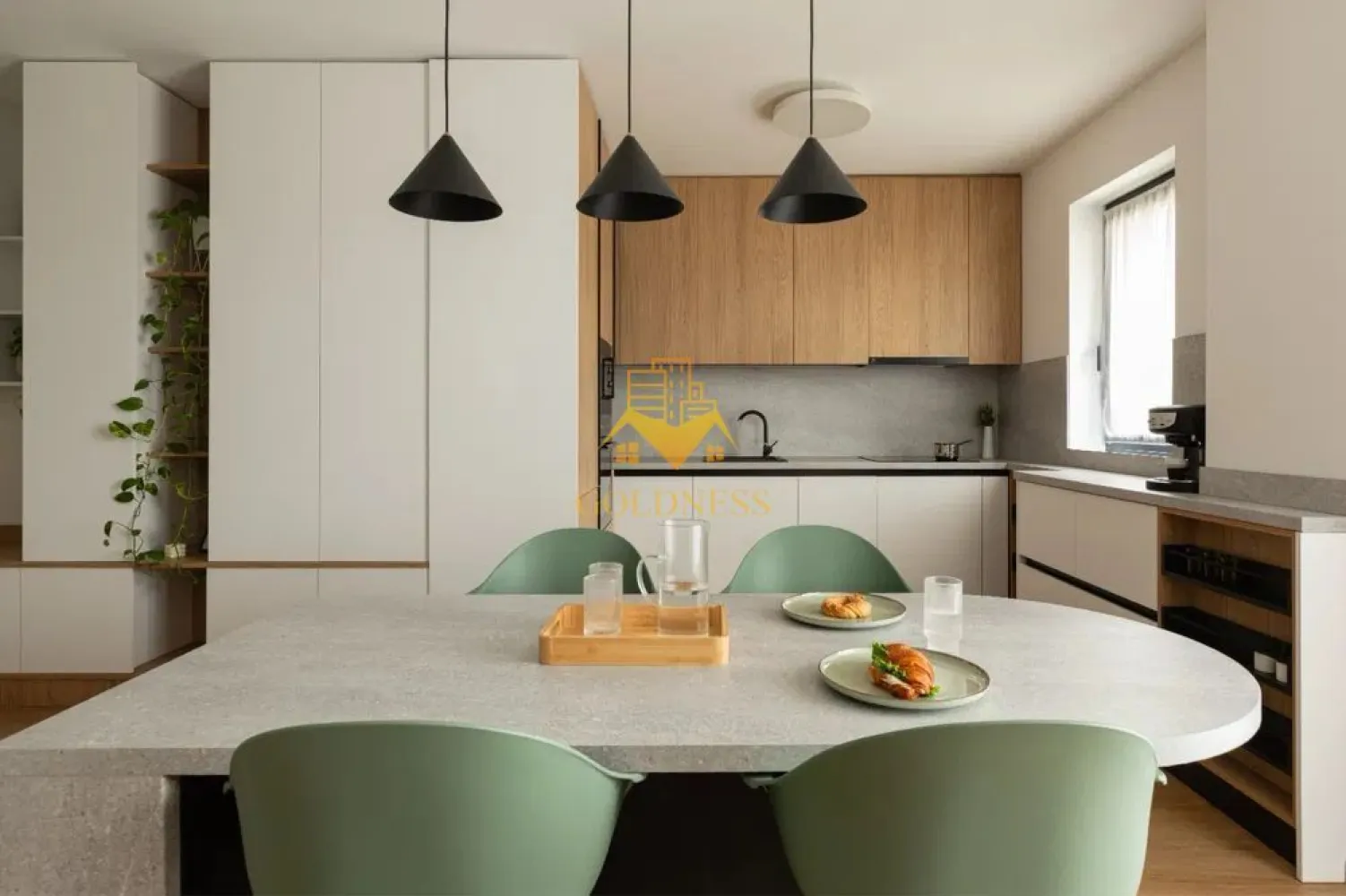 2 camere Modern, Pet Friendly, Parcare,Prima Inchiriere, Liberty, Iris - GOLDNESS Imobiliare vă propune spre închiriere un apartament cu 2 camere complet mobilat și utilat, la etajul 1 într-un imobil de 6 etaje, în Cartierul Iris. Se accepta doar animale de talie mica! Dispune de loc de parcare subterana! Se află în apropierea stațiilor de transport în comun, magazine, restaurante, spații verzi, farmacii, etc. Apartamentul este compartimentat astfel: - dormitor cu pat matrimonial, dressing, noptiere - living cu bucatarie open space complet utilată și mobilată, canapea extensibilă, loc de servit masa, dulapuri pentru depozitat - baie cu dus walk-in, calorifer port prosop și dulap pentru depozitare. - terasa de 10 mp. Imobilul este dotat cu toate cele necesare- centrală proprie, frigider, aragaz, hotă, mașină de spălat haine, etc. Dacă sunteți interesați de acest apartament și doriți să îl vizionați, dar și pentru alte oferte nu ezitați să ne contactați telefonic sau prin e-mail. Vă stăm la dispoziție! Pentru intermediere se percepe un comision de 50% din prețul chiriei! }}