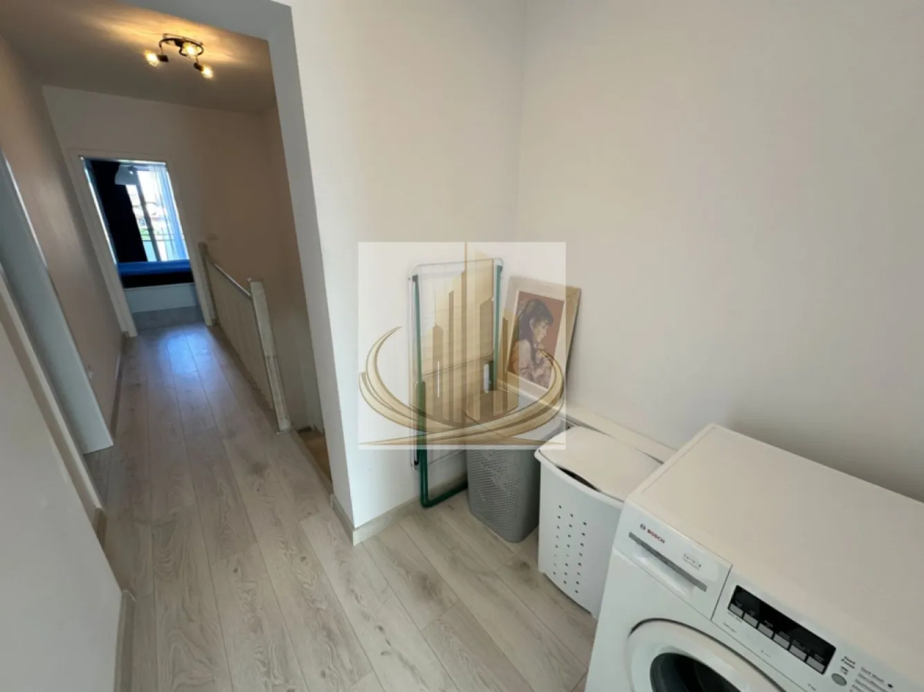 Jumatate duplex 5 camer 3 bai