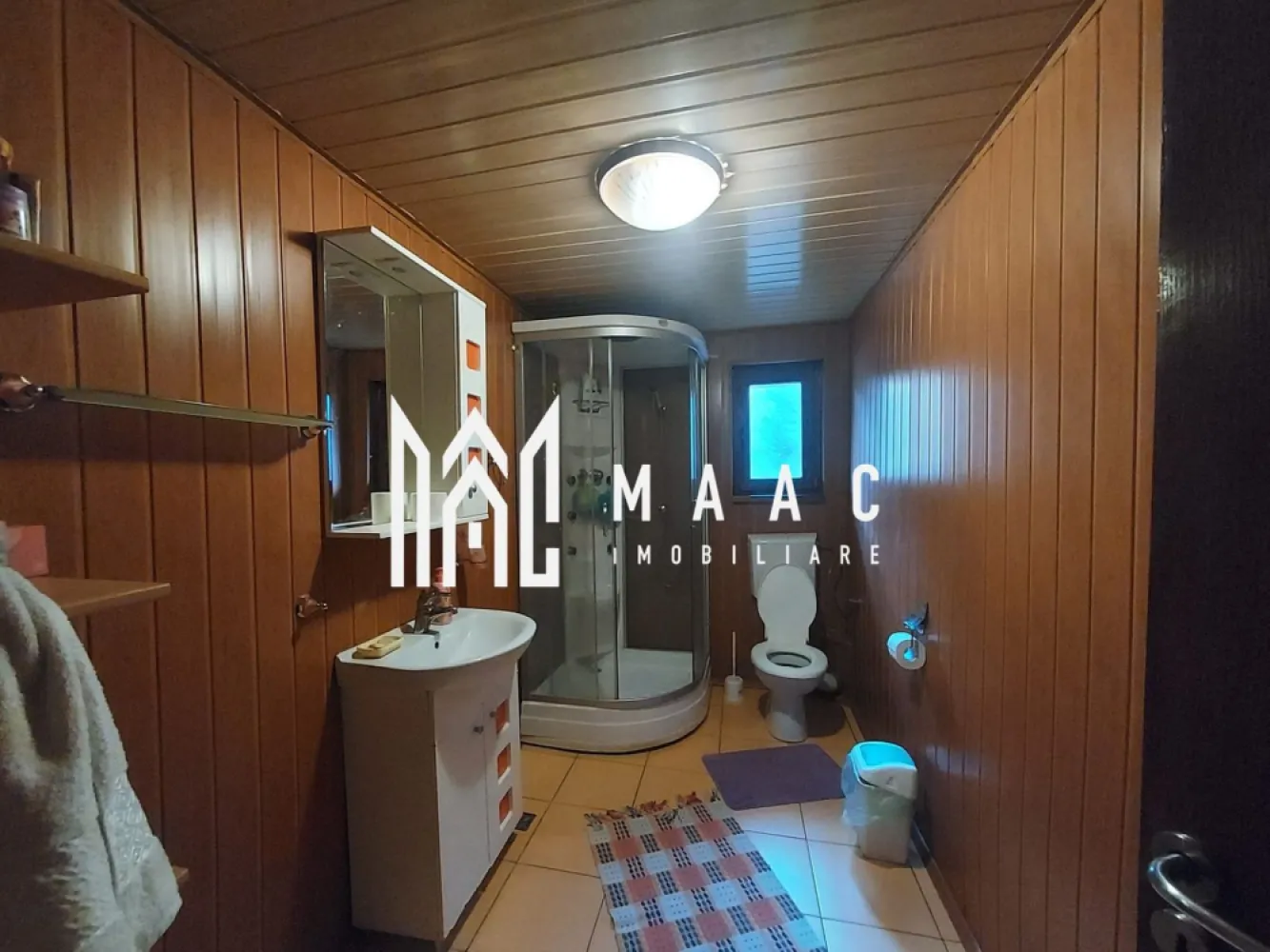 Casă | 260 mp utili | 1.100 mp teren | Râul Sadului |