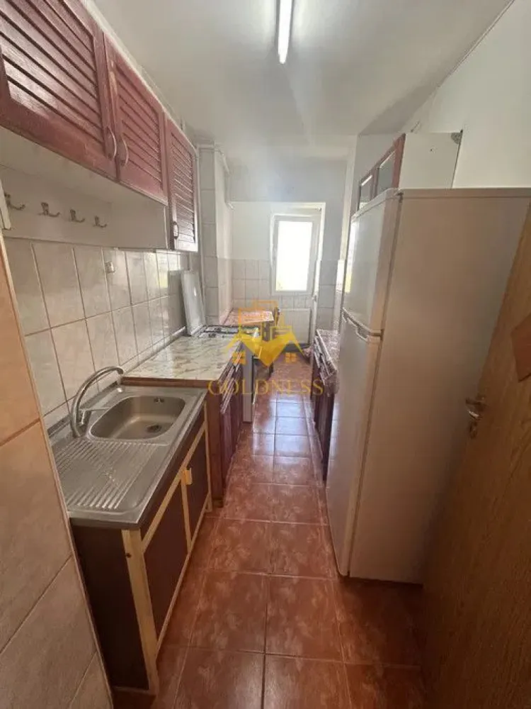 2 camere, decomandate, Manastur, Mehedinti, Big, Minerva, McDonalds