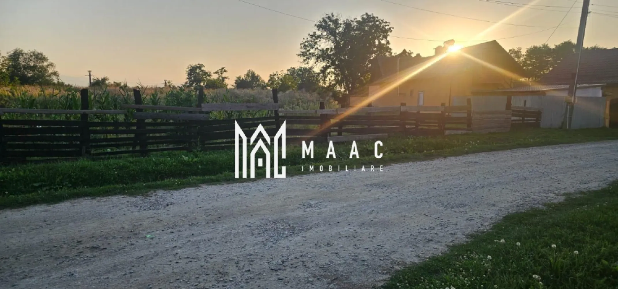 Teren | Intravilan | 3300 MP | Porumbacu de Jos - MAAC Imobiliare vă propune spre vânzare un teren intravilan cu vedere spectaculoasă către Munții Făgăraș Vă prezentăm o oportunitate rară de investiție în pitoreasca localitate Porumbacu de Jos – un teren intravilan construibil, cu o suprafață generoasă de 3.300 mp, ideal pentru dezvoltări rezidențiale sau turistice. Caracteristici principale: Suprafață: 3.300 mp Regim: intravilan – construibil Apă disponibilă pe teren Utilități la stradă Acces facil din drum principal Punct forte: Proprietatea oferă o vedere panoramică deosebită către Munții Făgăraș, fiind alegerea perfectă pentru cei care caută liniște, natură și un peisaj deosebit. Avantaje locație: Zonă liniștită, în plină dezvoltare Apropiere de atracții turistice importante Cadru natural autentic, ideal pentru relaxare Potrivit pentru: Casă de vacanță sau locuință permanentă Pensiune / investiție turistică Proiect rezidențial premium Alegeți să investiți într-un loc unde natura și potențialul se îmbină perfect. Pentru mai multe detalii sau pentru a programa o vizionare, vă rugăm să ne contactați specificând ID : CP3022100 }}