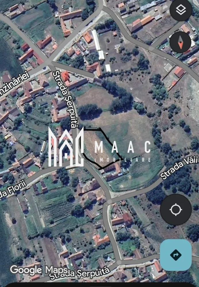 Teren | Intravilan | 3300 MP | Porumbacu de Jos - MAAC Imobiliare vă propune spre vânzare un teren intravilan cu vedere spectaculoasă către Munții Făgăraș Vă prezentăm o oportunitate rară de investiție în pitoreasca localitate Porumbacu de Jos – un teren intravilan construibil, cu o suprafață generoasă de 3.300 mp, ideal pentru dezvoltări rezidențiale sau turistice. Caracteristici principale: Suprafață: 3.300 mp Regim: intravilan – construibil Apă disponibilă pe teren Utilități la stradă Acces facil din drum principal Punct forte: Proprietatea oferă o vedere panoramică deosebită către Munții Făgăraș, fiind alegerea perfectă pentru cei care caută liniște, natură și un peisaj deosebit. Avantaje locație: Zonă liniștită, în plină dezvoltare Apropiere de atracții turistice importante Cadru natural autentic, ideal pentru relaxare Potrivit pentru: Casă de vacanță sau locuință permanentă Pensiune / investiție turistică Proiect rezidențial premium Alegeți să investiți într-un loc unde natura și potențialul se îmbină perfect. Pentru mai multe detalii sau pentru a programa o vizionare, vă rugăm să ne contactați specificând ID : CP3022100 }}