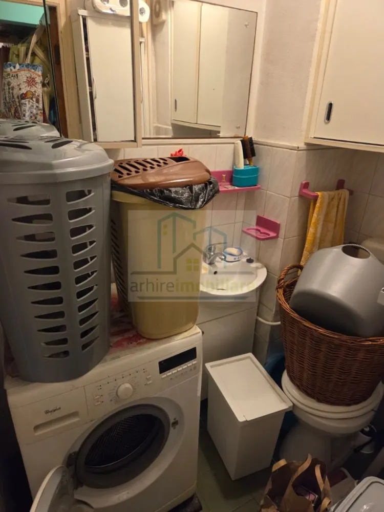 Apartament 3 camere spațios | 63 mp + balcon | bloc 1981 | Olteniței –