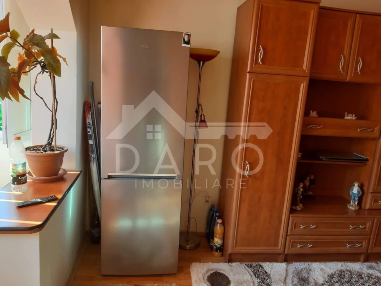 De vânzare garsoniera - 🏡 Vânzare garsonieră –Strada Depozitelor | Târgu Mureș Se oferă spre vânzare garsonieră confort 1, situată pe strada Depozitelor, în Târgu Mureș. ✔ se vinde mobilată și utilată ✔ ideală pentru locuit sau investiție (închiriere rapidă) 📌 Zonă cu acces facil către: • mijloace de transport în comun • magazine și supermarketuri • servicii și puncte de interes 💰 Preț: [se completează dacă dorești] Ideală pentru o persoană singură, un cuplu sau pentru investiție. 🤝 Proprietate promovată prin DARO Imobiliare 💳 Vrei să o cumperi prin credit? Prin Kiwi Finance îți ofer: ✔ analiză GRATUITĂ a eligibilității ✔ oferte de la peste 12 bănci ✔ negocierea dobânzii în favoarea ta ✔ suport complet până la semnarea contractului 📞 Detalii și vizionări: Coman Maria – DARO Imobiliare & Kiwi Finance 📱 0749 535 729 🔑 DARO Imobiliare – găsim proprietatea potrivită. 💳 Kiwi Finance – obținem creditul pentru a o cumpăra. }}