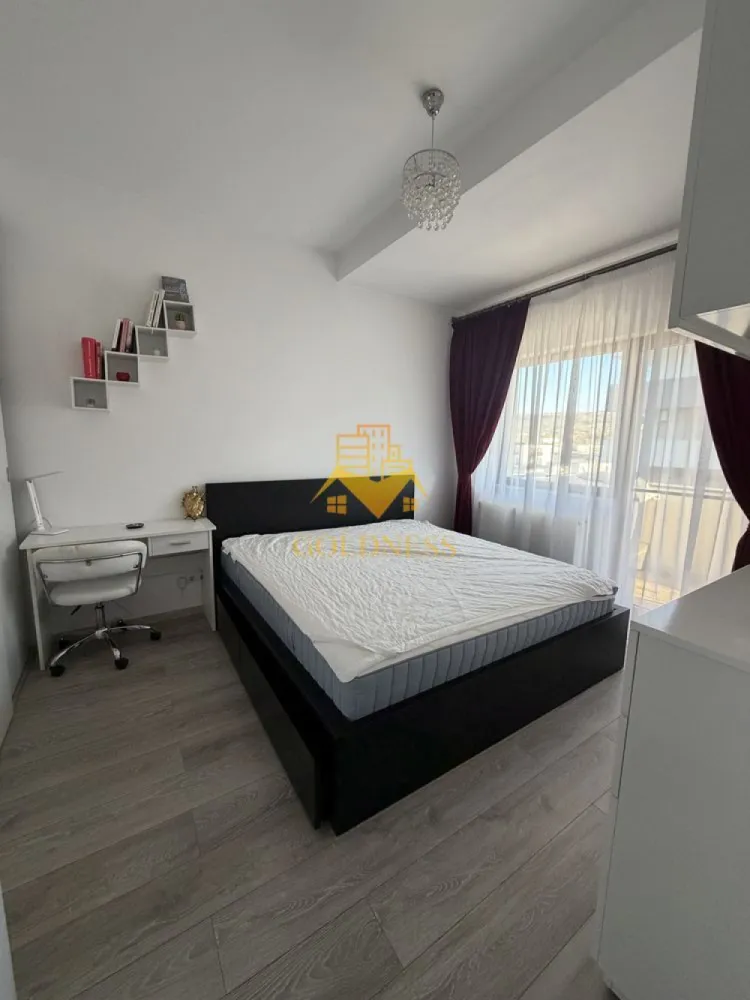 2 camere open space, Bloc nou, Cartierul Europa, Eugen Ionesco, Profi - GOLDNESS Imobiliare vă propune spre închiriere un apartament cu 2 camere complet mobilat și utilat, la etajul 4 într-un imobil de 5 etaje, în Cartierul Europa. Posibilitate de parcare la liber în zona. Se află în apropierea stațiilor de transport în comun, magazine, restaurante, spații verzi, farmacii, etc. Apartamentul este compartimentat astfel: - dormitor cu pat matrimonial, dressing, noptiere - living cu canapea extensibilă - bucătărie open space complet utilată și mobilată, loc de servit masa - baie cu dus walkin, calorifer port prosop și dulap pentru depozitare. - balcon de 5 mp. Imobilul este dotat cu toate cele necesare- centrală proprie, frigider, aragaz, hotă, mașină de spălat haine, etc. Dacă sunteți interesați de acest apartament și doriți să îl vizionați, dar și pentru alte oferte nu ezitați să ne contactați telefonic sau prin e-mail. Vă stăm la dispoziție! Pentru intermediere se percepe un comision de 50% din prețul chiriei! }}