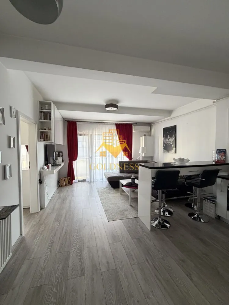 2 camere open space, Bloc nou, Cartierul Europa, Eugen Ionesco, Profi - GOLDNESS Imobiliare vă propune spre închiriere un apartament cu 2 camere complet mobilat și utilat, la etajul 4 într-un imobil de 5 etaje, în Cartierul Europa. Posibilitate de parcare la liber în zona. Se află în apropierea stațiilor de transport în comun, magazine, restaurante, spații verzi, farmacii, etc. Apartamentul este compartimentat astfel: - dormitor cu pat matrimonial, dressing, noptiere - living cu canapea extensibilă - bucătărie open space complet utilată și mobilată, loc de servit masa - baie cu dus walkin, calorifer port prosop și dulap pentru depozitare. - balcon de 5 mp. Imobilul este dotat cu toate cele necesare- centrală proprie, frigider, aragaz, hotă, mașină de spălat haine, etc. Dacă sunteți interesați de acest apartament și doriți să îl vizionați, dar și pentru alte oferte nu ezitați să ne contactați telefonic sau prin e-mail. Vă stăm la dispoziție! Pentru intermediere se percepe un comision de 50% din prețul chiriei! }}