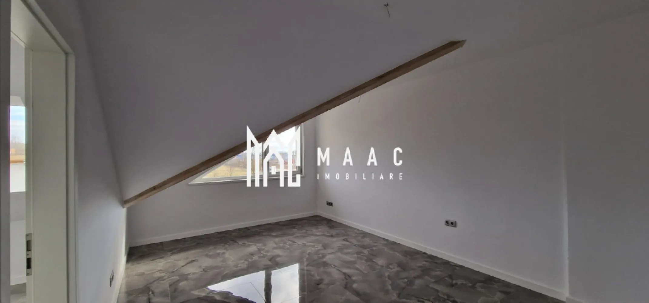 Casă înșiruită I P+E+M I 120 mpu I Curte 80 mp I Cristian