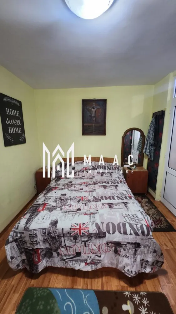 Black Friday | Apartament 3 camere Parter | Pretabil Spatiu Comercial - BLACK FRIDAY – Profită de cea mai bună perioadă din an pentru a deveni proprietar! Reducere de 6.900 euro Preț vechi: 89.900 euro Preț promoțional: 83.000 euro MAAC Imobiliare vă propune spre vânzare un apartament cu 3 camere situat la parter, în zona Ostroveni – Râmnicu Vâlcea, pretabil și pentru spațiu comercial. Proprietatea are o suprafață totală de 63 mp și se află la parterul unui bloc P+4, cu acces stradal și cadastru actualizat. Poziționarea excelentă permite transformarea acestuia într-un spațiu comercial sau birou, oferind multiple posibilități de utilizare. Avantaje: Locație centrală, cu vizibilitate și acces facil Aproape de piață, supermarketuri, școală și faleza Olănești Parter cu acces stradal – pretabil spațiu comercial Cadastru actualizat Ideal ca locuință personală sau investiție cu randament excelent O alegere perfectă pentru tineri aflați la început de drum sau pentru investitori care caută o proprietate sigură, într-o zonă cu potențial ridicat. Pentru informații și vizionări, contactați echipa MAAC Imobiliare Râmnicu Vâlcea, specificând ID: CP2777639 0722 622 403 Pentru că meriți MAACsim. }}