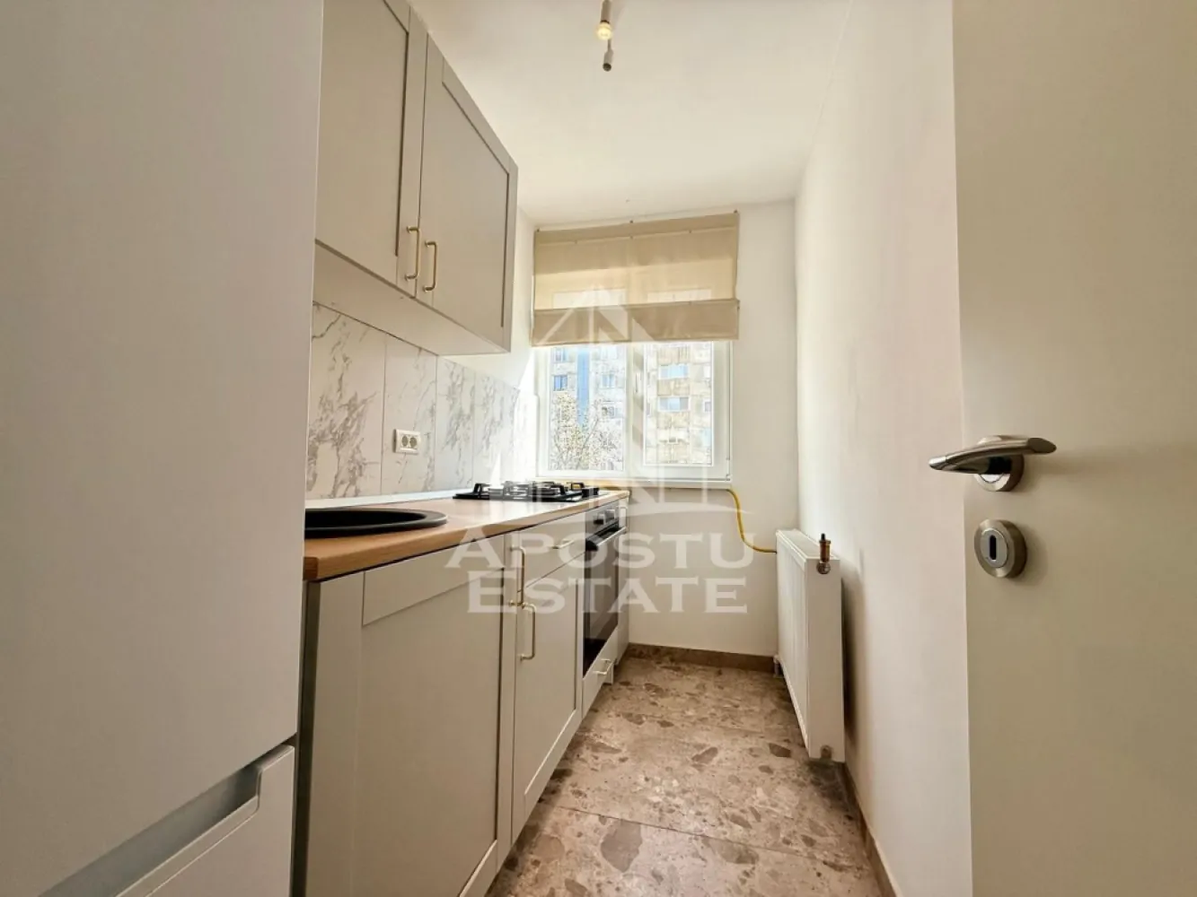 Apartament cu 2 camere de vanzare, Zona Circumvalatiunii, Timisoara