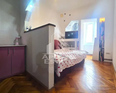 Apartament 3 camere decomandat, etaj 4/4 negociabil