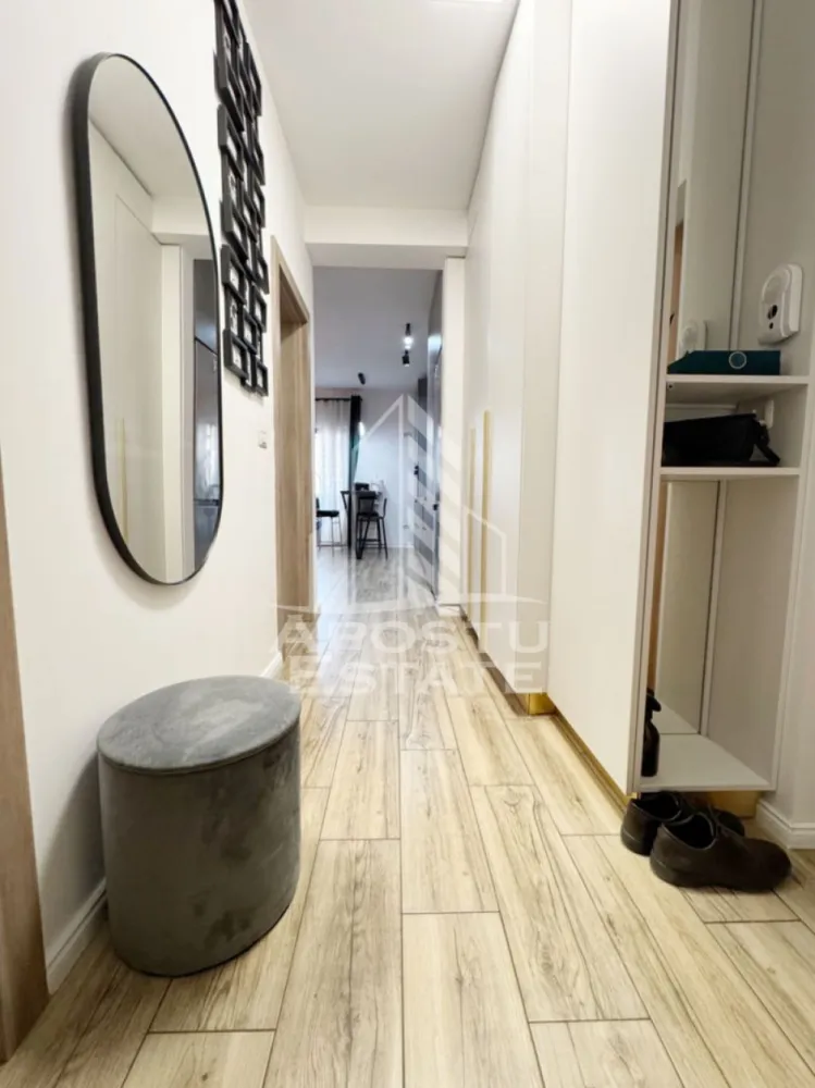 Apartament 2 camere de vanzare, 50mp utili, balcon - Giroc, zona Penny