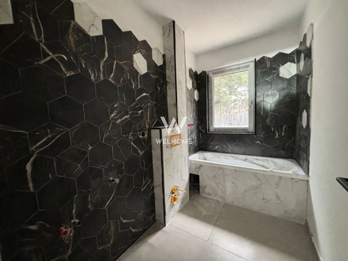 OFERTĂ! Apartament 3 camere cu grădină 50 mp - zona Vest, Sibiu