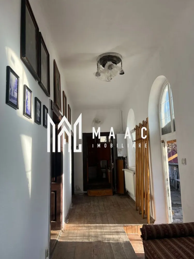 Casă individuală | 4 camere | 450 mp teren | Zonă centrală | Ocna Sibiului