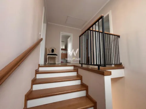 Casă individuală modernă în Șelimbăr – carport