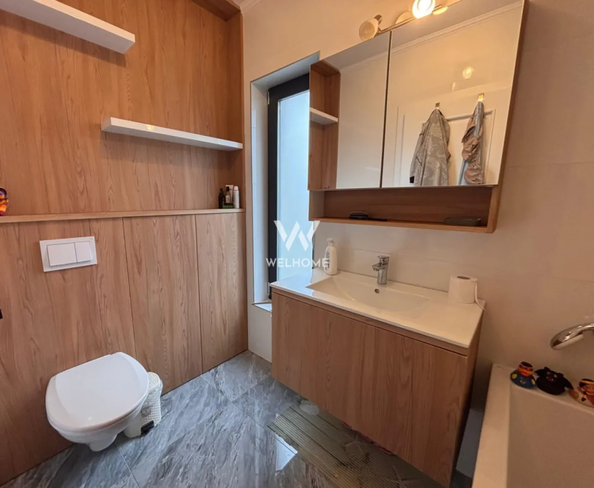 Casă individuală modernă în Șelimbăr – carport