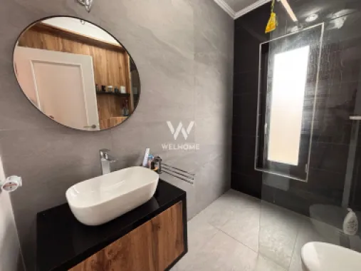 Casă individuală modernă în Șelimbăr – carport