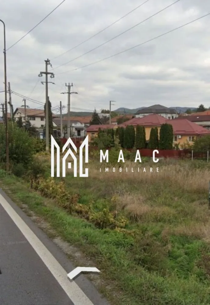 Teren intravilan 2158 mp | Goranu | Calea Bucuresti | Deschidere stradală | - MAAC IMOBILIARE vă propune spre vânzare un teren intravilan generos, situat în zona Goranu, Râmnicu Vâlcea, ideal pentru construcția unei locuințe sau pentru investiție. Cu o suprafață de 2158 mp, terenul beneficiază de deschidere stradală, oferind acces facil și vizibilitate excelentă. Amplasarea sa într-o zonă în plină dezvoltare îl face o alegere inspirată atât pentru construcția unei case individuale, cât și pentru dezvoltări rezidențiale. Proprietatea dispune de toate utilitățile la teren (apă, gaz, curent, canalizare), ceea ce reduce semnificativ costurile și timpul necesar pentru demararea construcției. Avantaje: Zonă liniștită și aerisită Acces rapid către oraș Front stradal generos Utilități complete Potrivit pentru locuință sau investiție Datorită poziționării excelente și suprafeței generoase, acest teren reprezintă o oportunitate rară pe piața imobiliară din zonă. CP3023982 }}