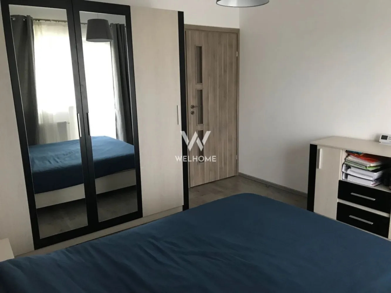 Apartament 2 camere modern in Selimbar, zona Brana - Apartament 2 camere mobilat-utilat, ETAJ 1 - Str. Dinicu Golescu, Selimbar - Suprafata utila: 56 mp + balcon - Apartamentul se afla la etajul 1. - Locuinta este mobilata si utilata, fiind alcatuita din living, bucatarie separata, dormitor, baie si balcon. - Situat intr-o zona linistita cu acces facil la magazine, mijloace de transport, scoli, shopping city. - Apartamentul este luminos si calduros fiind pozitionat spre SUD. - Un loc de parcare Nu se accepta animale de companie. Perioada minima inchiriere 12 luni. Disponibil IMEDIAT! Chirie lunara: 400 Euro Negociabil + se percepe garantie Comision client: 50% din prima chirie Contact: +40747.639.802 }}