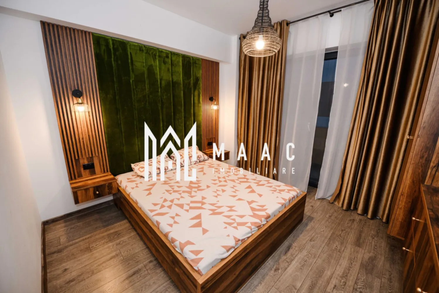 APARTAMENT STUDIO| ETAJ 1| BLOC NOU| DEM RADULESCU - Agenția Maac Imobiliare vinde – Apartament studio modern pe Bulevardul Dem Rădulescu, Râmnicu Vâlcea Agenția Maac Imobiliare vă propune spre vânzare un apartament studio situat într-un bloc nou, pe Bulevardul Dem Rădulescu. Proprietatea se remarcă prin finisaje moderne, mobilier nou și o locație excelentă, ideală atât pentru locuit, cât și pentru investiție. 🏢 Detalii apartament Etaj: 1 / 4 (bloc cu lift) Compartimentare: dormitor, bucătărie open-space cu zonă de living (canapea extensibilă), baie, balcon Suprafață utilă: 45 MP Loc de parcare privat inclus în preț Totul nou, gata de mutat! 🔑 ➡️ Bloc nou, izolat termic, cu lift ➡️ Complet mobilat & utilat – plită, cuptor, frigider, TV, mașină de spălat ➡️ Centrală proprie, aer condiționat ➡️ Loc de parcare privat inclus 🚗 ➡️ Finisaje moderne, balcon generos 🌅 📍 Zonă excelentă, aproape de magazine și transport public 📞 Contactează-ne pentru detalii și vizionări: Maac Imobiliare CP2804199 }}