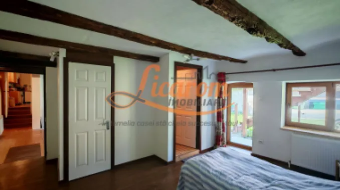 CASA SASEASCA comuna VULCAN,zona foarte buna,teren 3000 mp