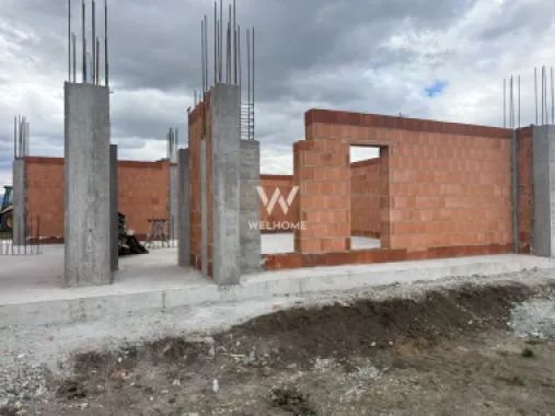 Casa moderna pe un singur nivel in Sura Mica