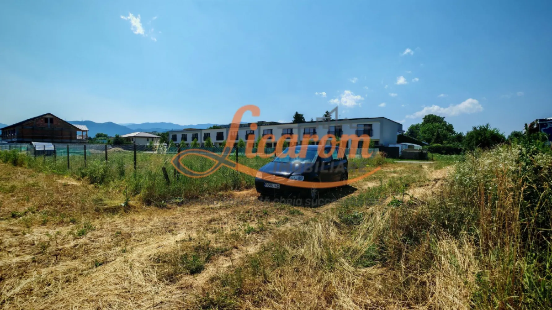 BARTOLOMEU,intravilan,intre case,suprafata de 774 mp,constructii P+2