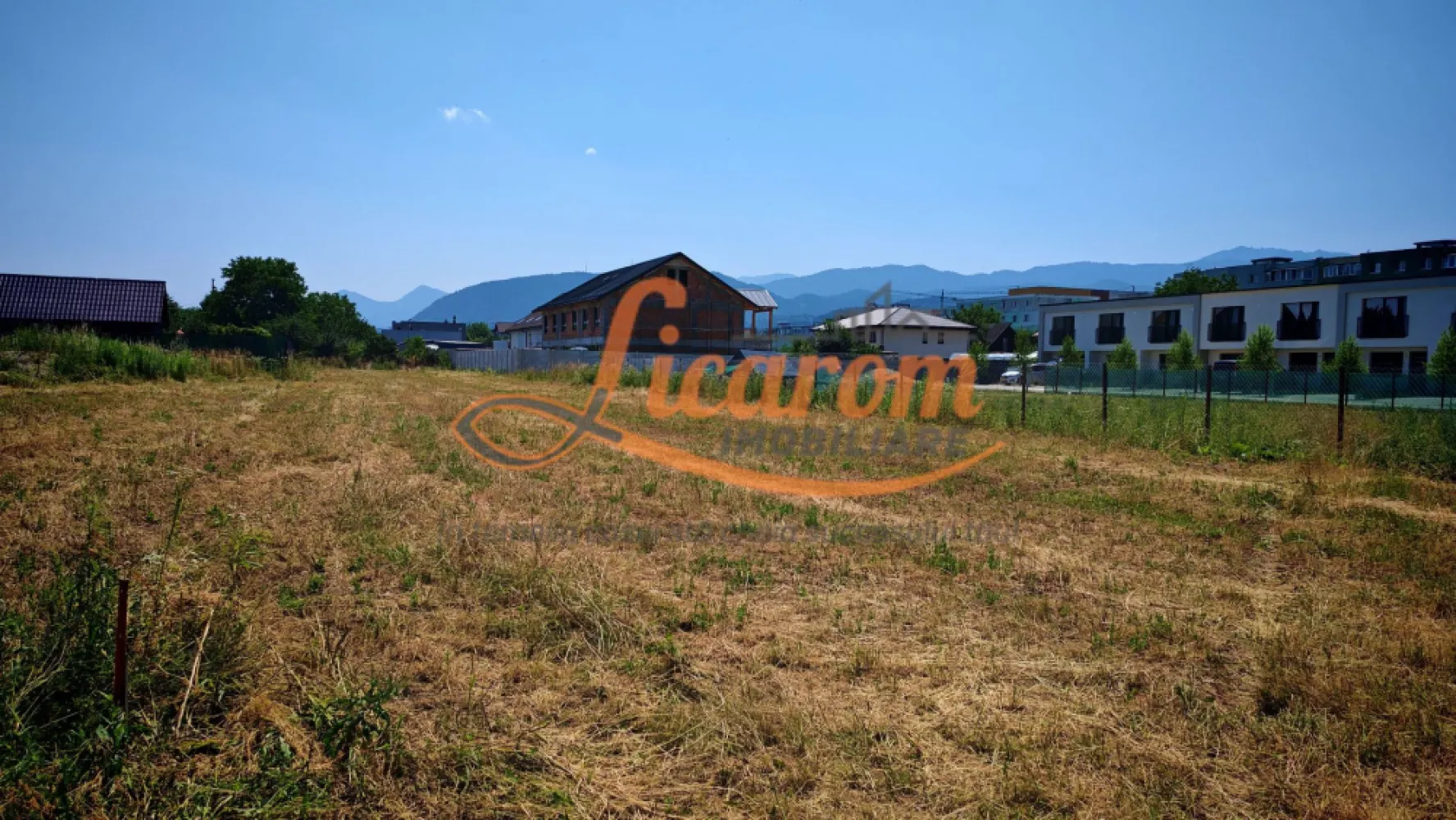 BARTOLOMEU,intravilan,intre case,suprafata de 774 mp,constructii P+2