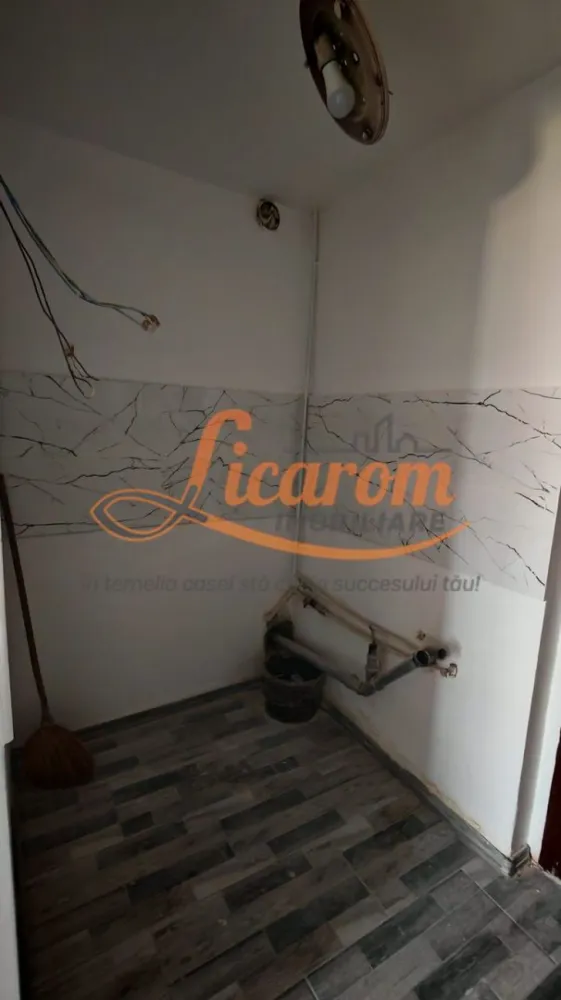 Garsoniera 22 mp,transformata din camera de camin,recent renovata.