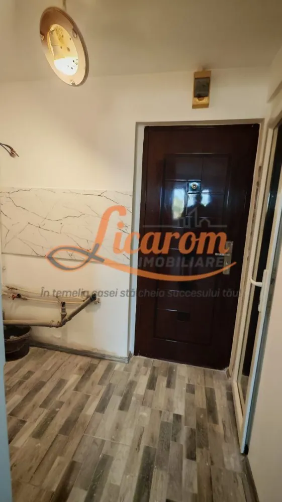 Garsoniera 22 mp,transformata din camera de camin,recent renovata.