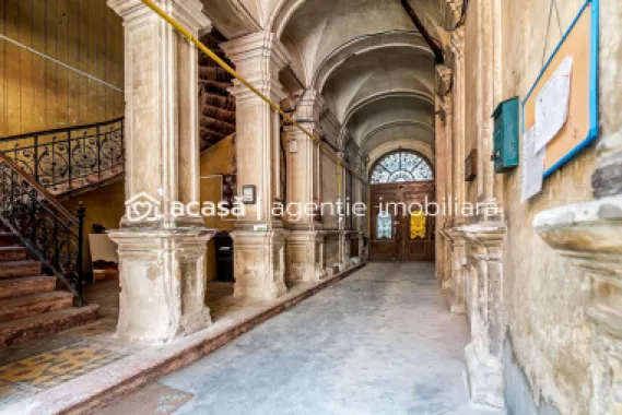 Apartament 2 camere ultracentral + spațiu bonus la demisol