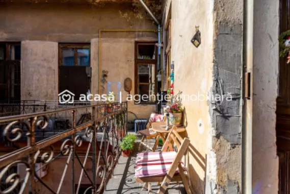 Apartament 2 camere ultracentral + spațiu bonus la demisol