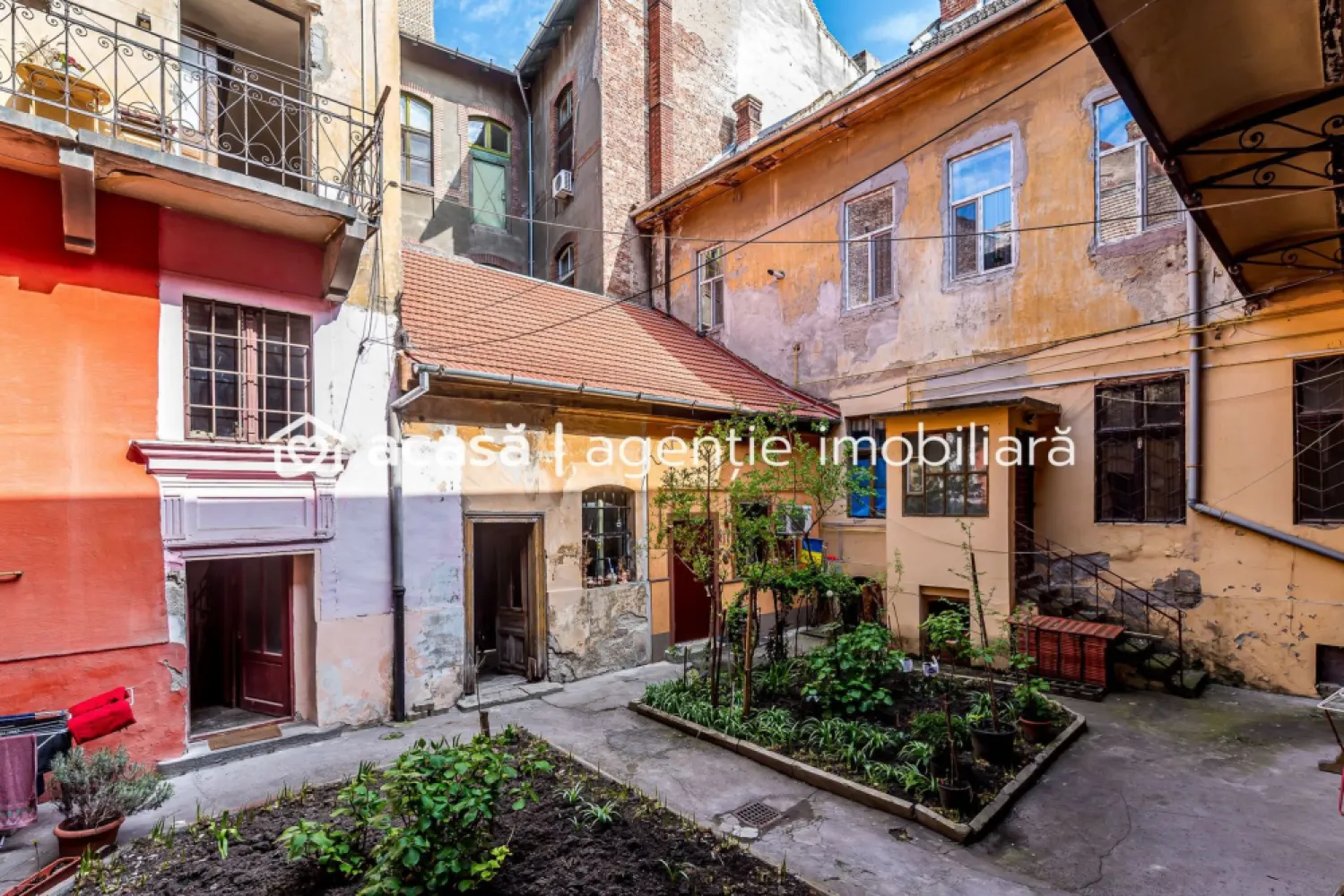 Apartament 2 camere ultracentral + spațiu bonus la demisol