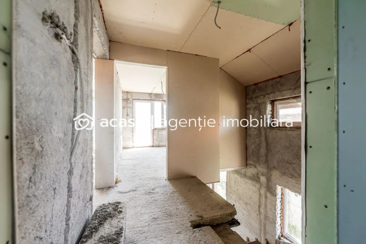 🏡 Casă P+1 la gri | 239 mp construiți | Călugareni -14 km de Arad