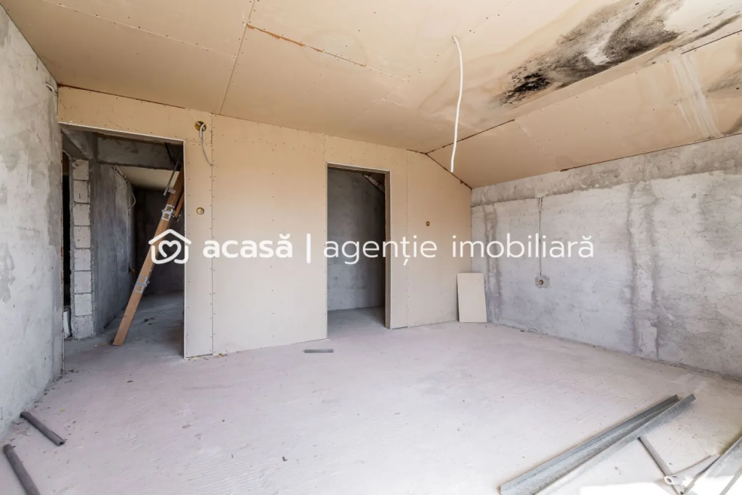 🏡 Casă P+1 la gri | 239 mp construiți | Călugareni -14 km de Arad