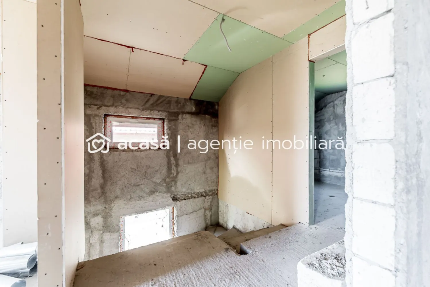 🏡 Casă P+1 la gri | 239 mp construiți | Călugareni -14 km de Arad
