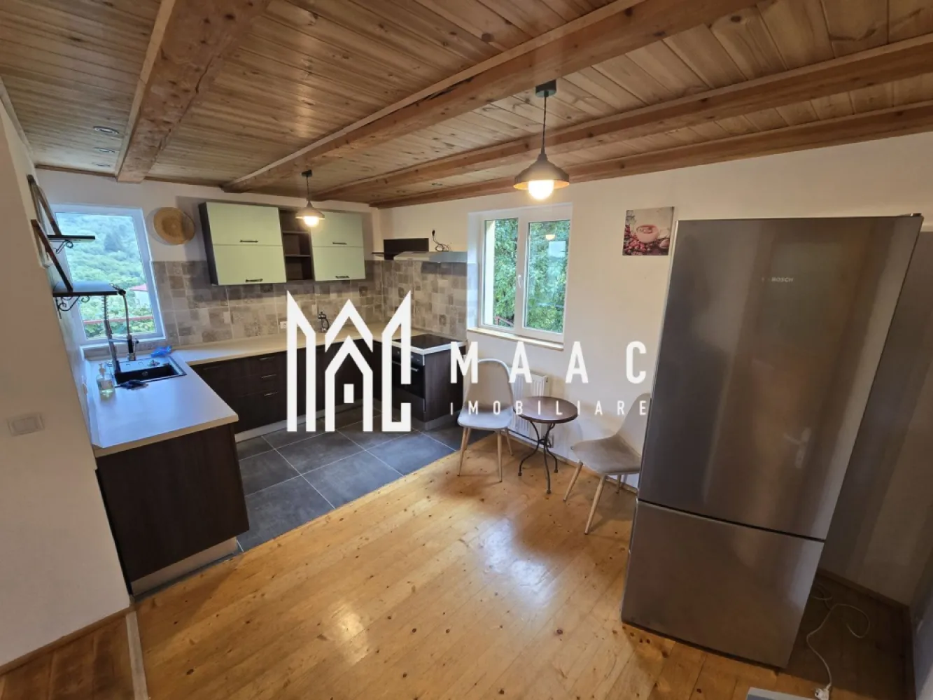 Casa 4 camere 3825 mp teren Cisnadioara