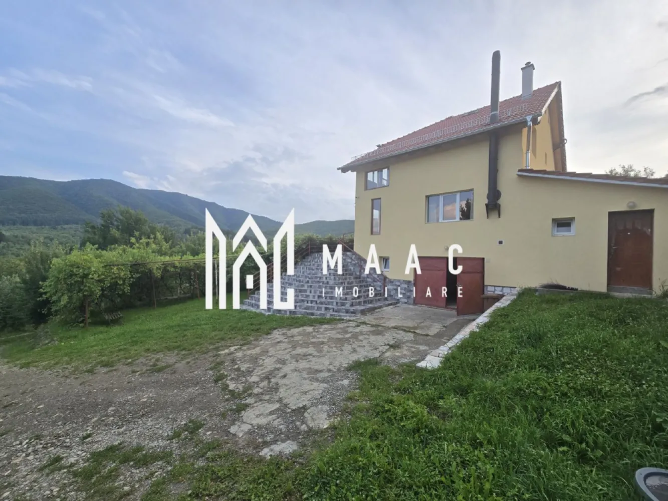 Casa 4 camere 3825 mp teren Cisnadioara