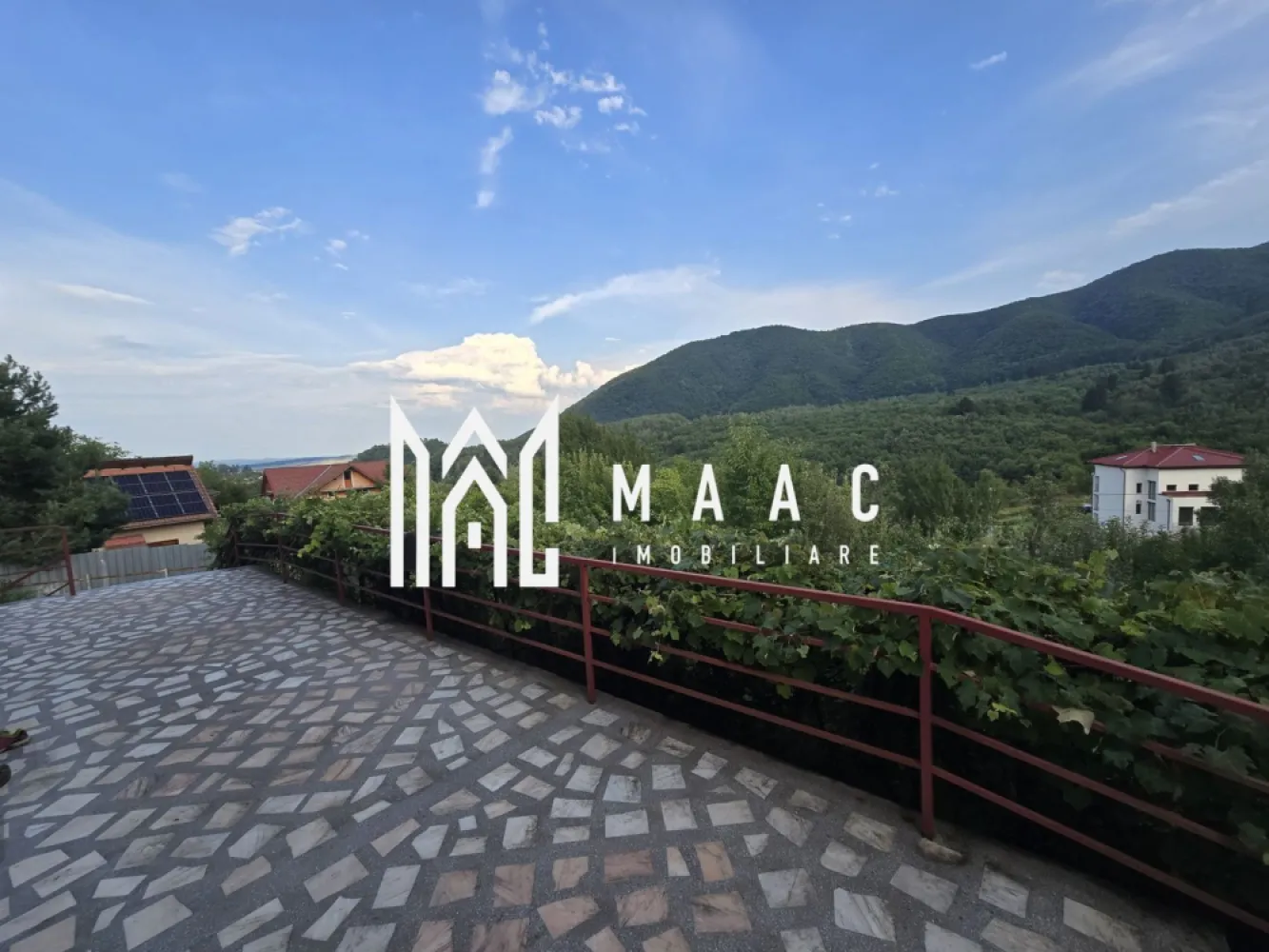 Casa 4 camere 3825 mp teren Cisnadioara