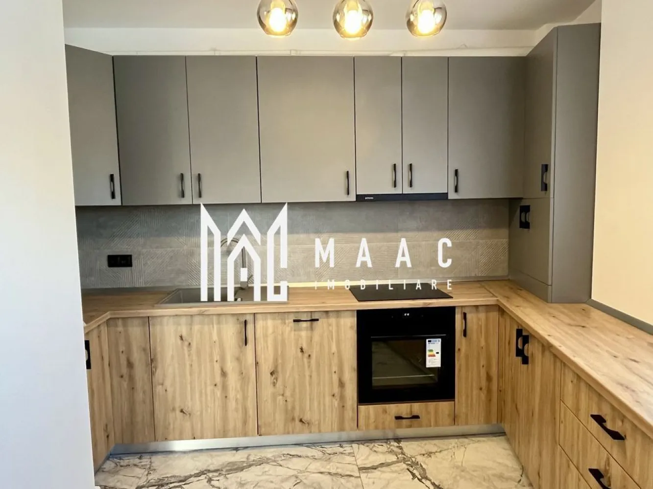 Apartament 3 Camere | 102 mp | LUX | 2 Băi | Loc de Parcare | Garden City