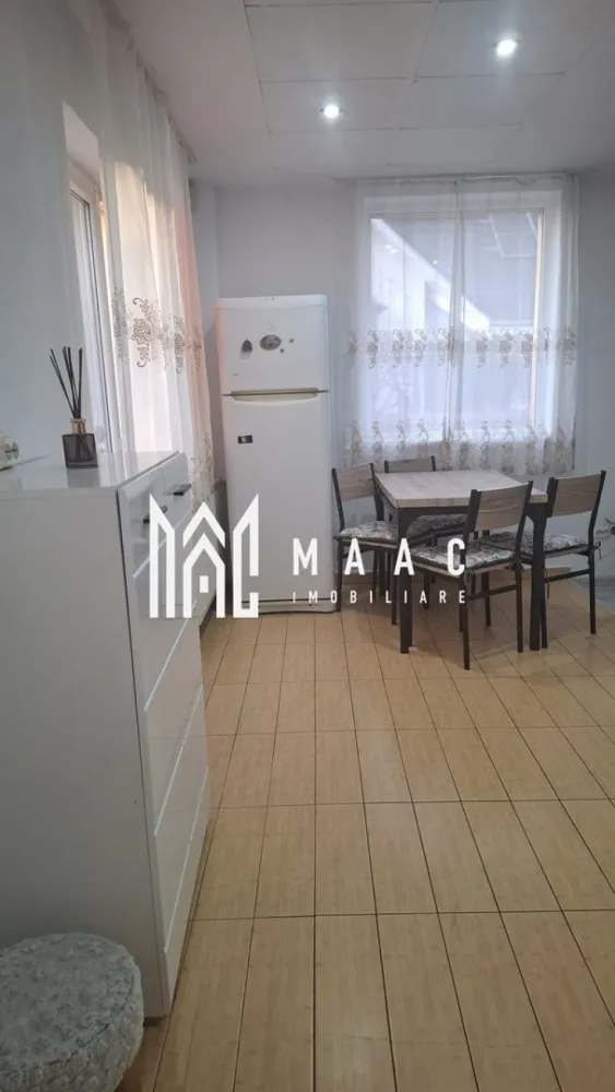 Casa 8 camere | 308mpu | 2 Apartamente | Selimbar