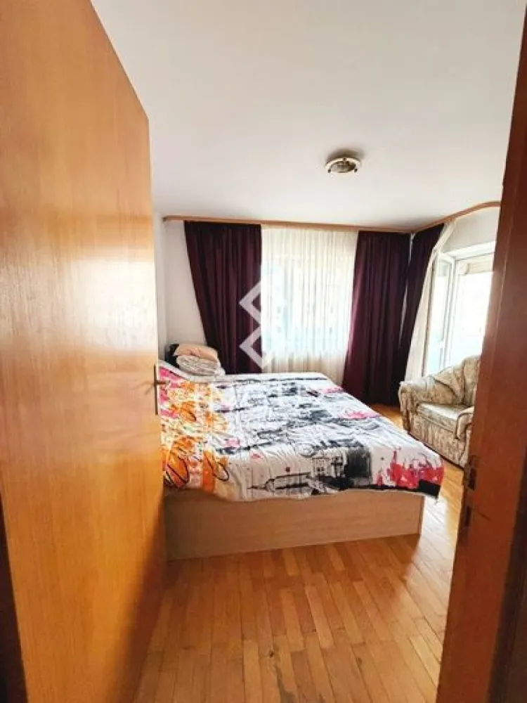 Apartament de închiriat | 2 camere | Decomandat | Zona Piața Muncii