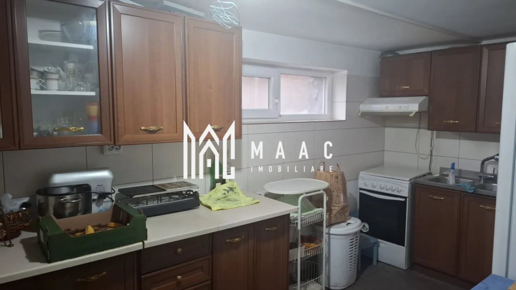 Casa 8 camere | 308mpu | 2 Apartamente | Selimbar