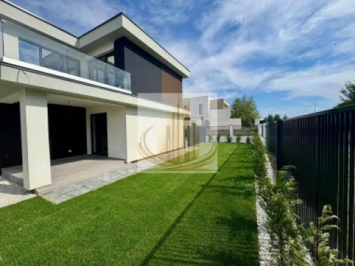 Logo Grand Mobilis Imobiliare logo