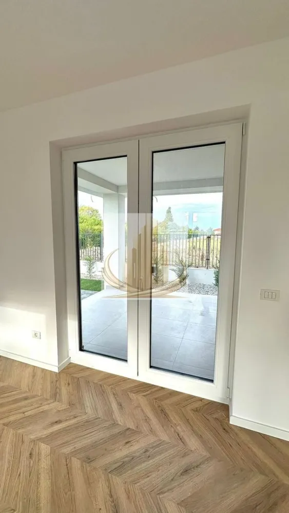 Duplex modern, 135 mp, grădină amenajată–Dumbrăvița, zonă linistita