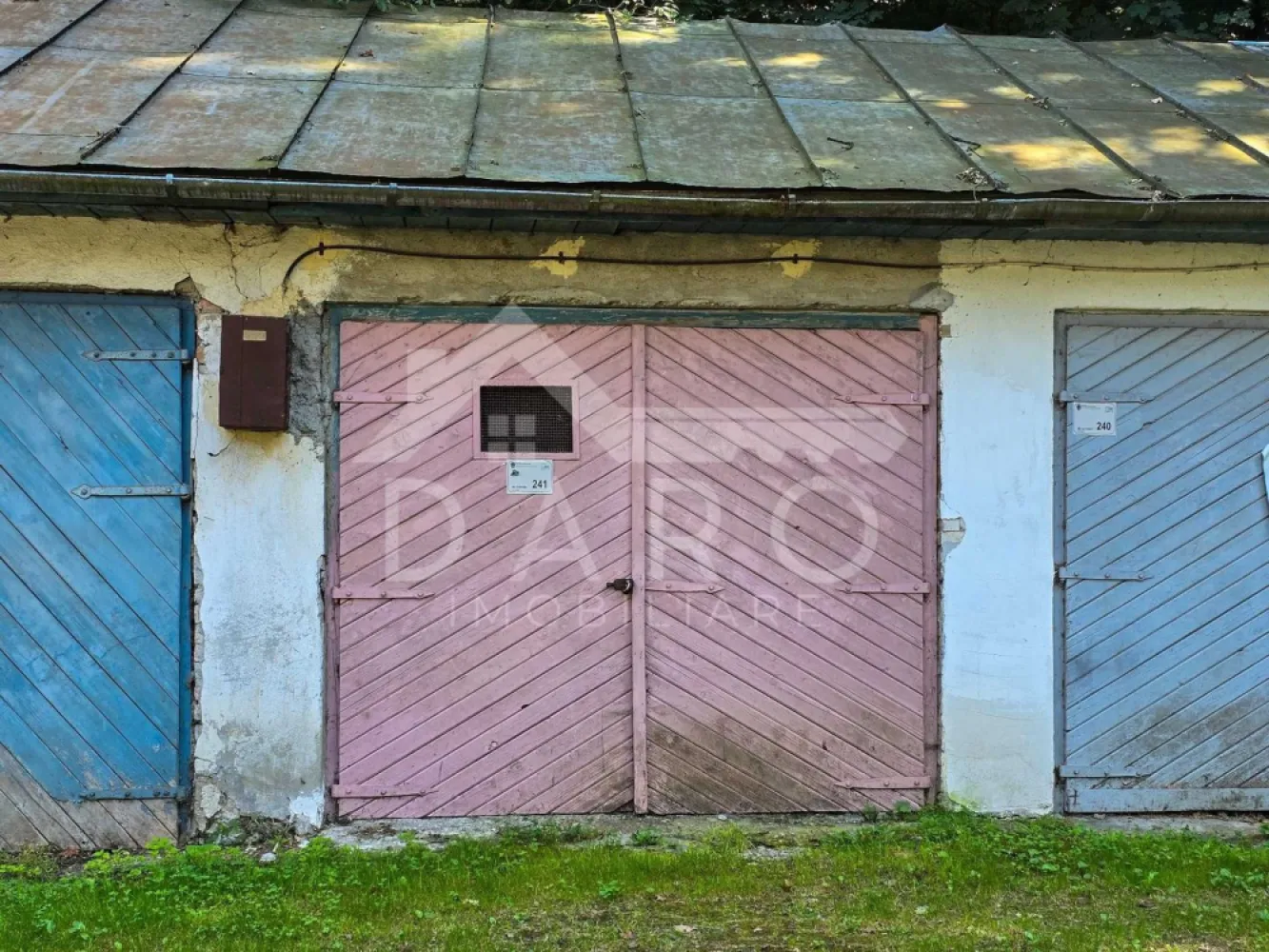 Apartament cu 3 camere in zona Cornisa, 7 Noiembrie , pe Romanu Vivo