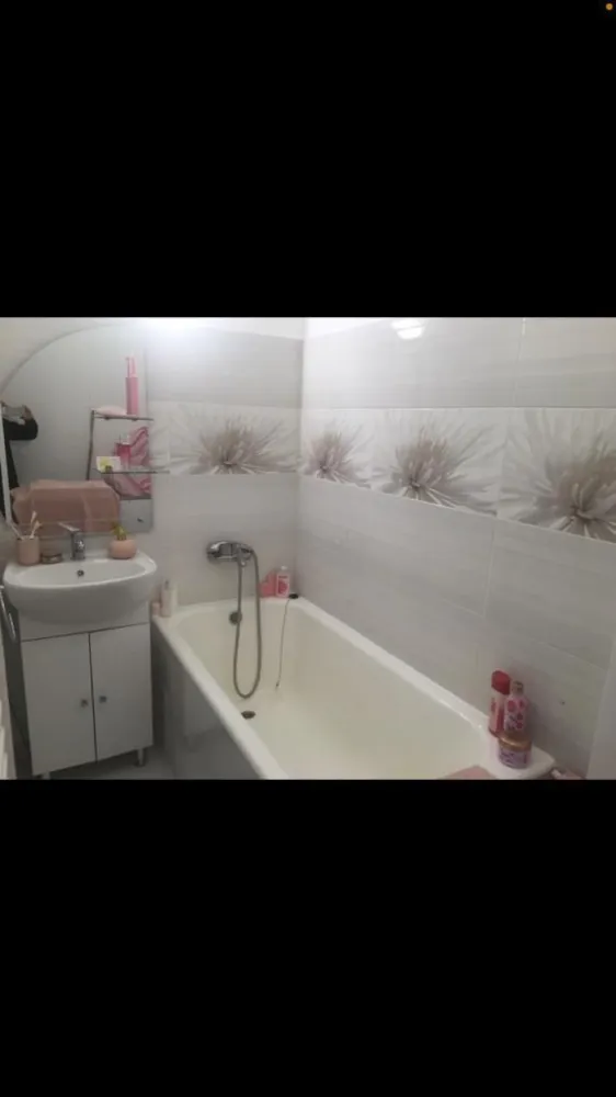 BRASADAS vinde ap 3 cam PARTER INALT zona ULTRACENTRALA.